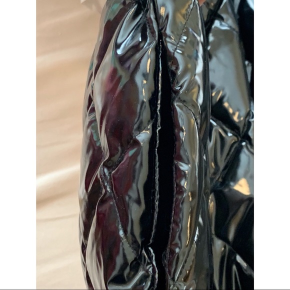 Alice + Olivia Black Puffer Vest W/ Hood - Picture 9 of 12